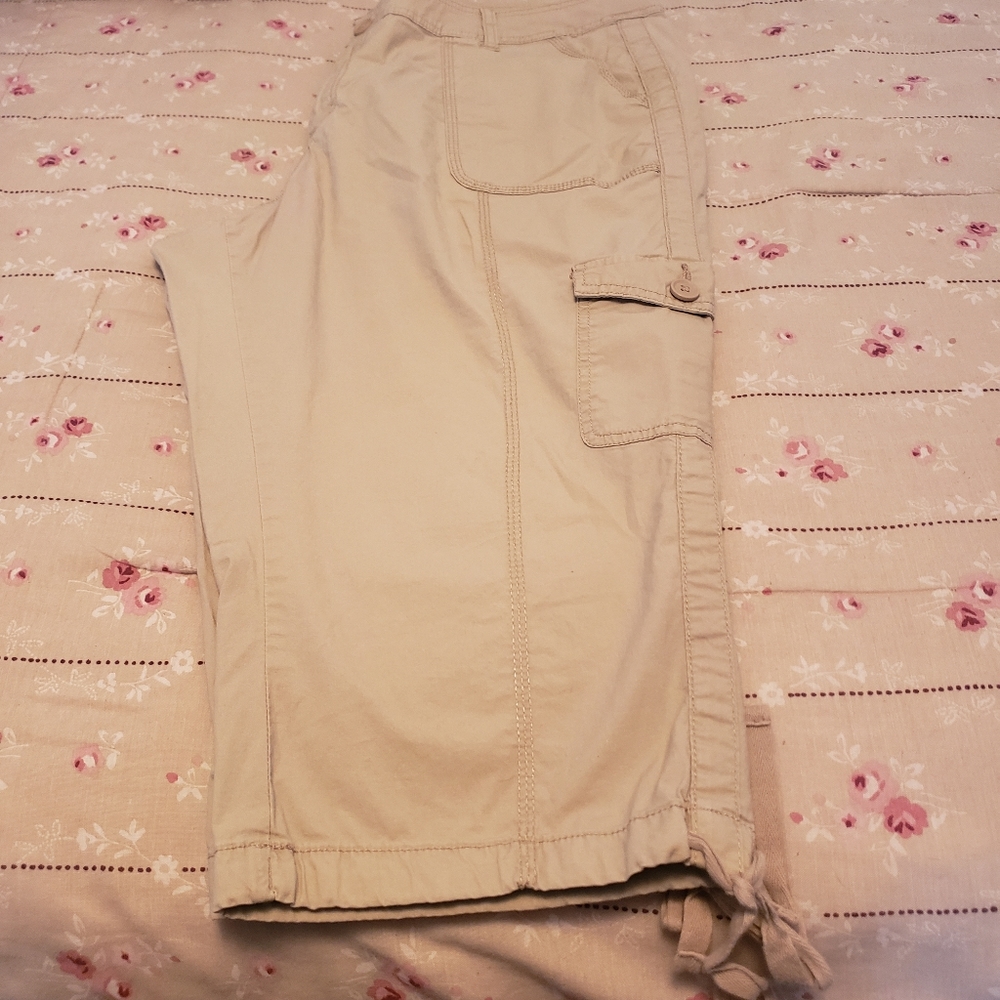 Ladies capris